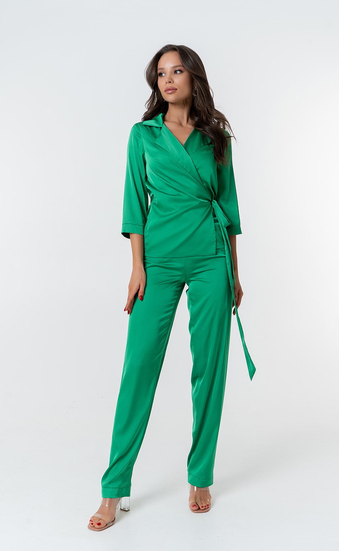  Костюм брючный Ксанти в пижамном стиле зеленый